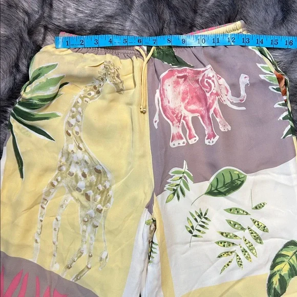 C.A. Sport 100% Silk Safari Jungle Print Pull On Pants Fully Lined Size Small - Picture 3 of 9